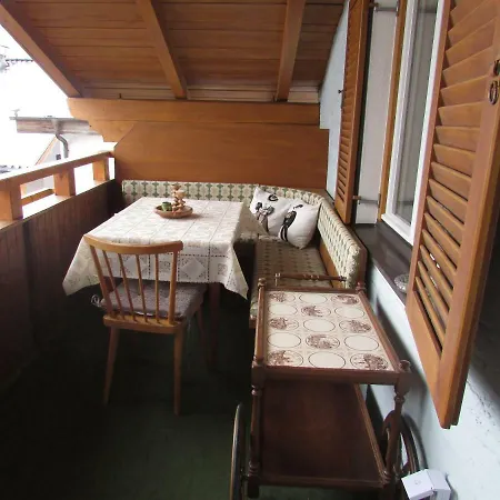 Tschenett Holiday home *